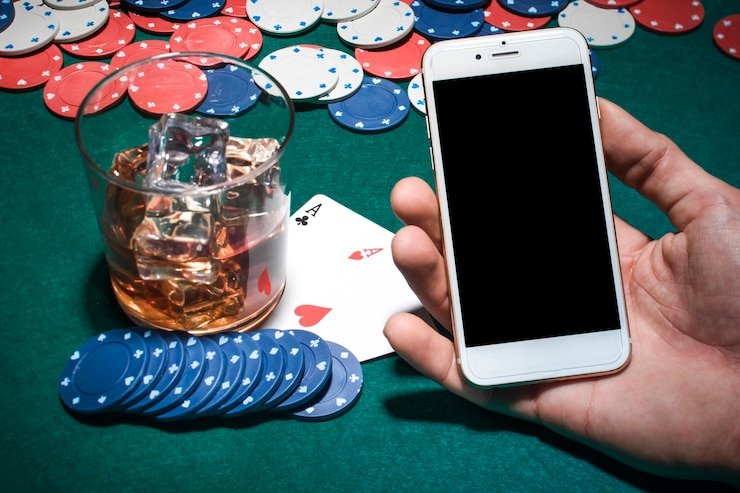 Pengguna memasukkan detail login melalui aplikasi mobile sbotv dengan antarmuka mudah